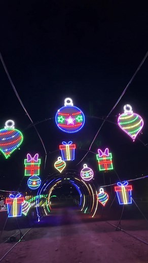 It’s the most wonderful time of the year! Get in the holiday spirit with Christmas In Color, an immersive drive-through experience where you can enjoy over a million dazzling lights synchronized to festive holiday music 🎄 Open nightly in the Lower South lots through Dec. 29 with Christmas programming, then come back through Jan. 4 for the “Wrapped Up” year-end show ❄️ | Red Rocks Park and Amphitheatre