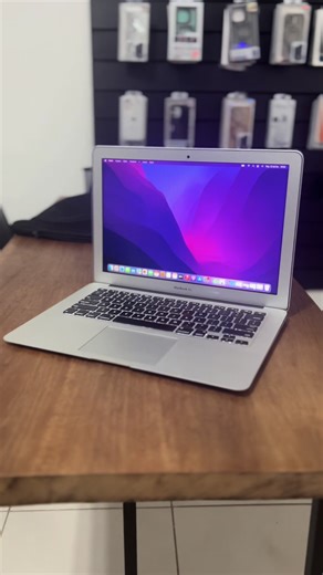 💻 MacBook Air 2017 — leve, rápido e perfeito pro dia a dia! Ideal pra estudar, trabalhar e produzir ✨ #apple #macbook #macbook2017 #iphone