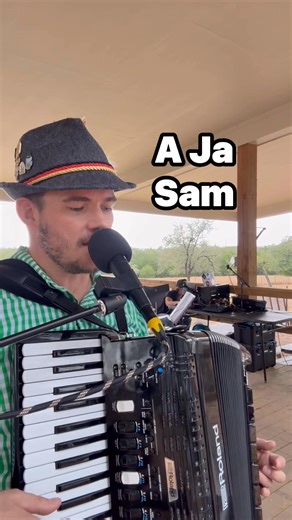 Pivo & Polka Band Playing A Ja Sam Polka 10/25/2025 #prost #accordion #livemusic #polka #entertainment #pivo #oktoberfest | Kelsey J. Lien - The Manccordionist