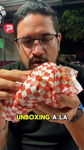 La Stacker Full: La Hamburguesa Más Controversial