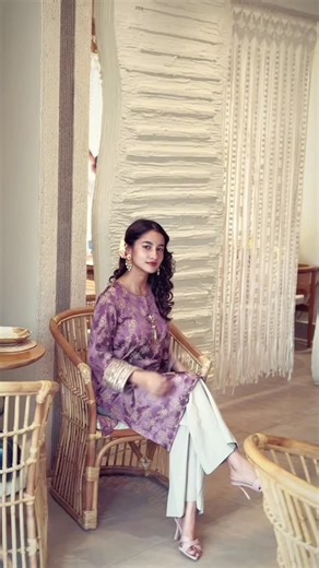 Mahreer on Instagram: "Taking pre orders for this beautiful jaccuard chiffon All sizes available Length 38 #highlightseveryone #highlights"