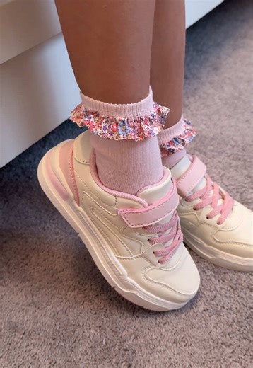 The cutest frilly socks ever — from @boncottonkids 💕 Obsessed is an understatement. 4 pairs of pure cuteness in one set! The quality is unreal — soft, comfy, and just sooo pretty. Can’t wait to style every single one! 😍✨ You can shop them here 👇 👉 https://www.amazon.com/dp/B0FC7ZPGNX?th=1&psc=1 #socklove #cutekidsstyle #pastelvibes #kidscore #adorablefinds #giftset #toddlerfashion