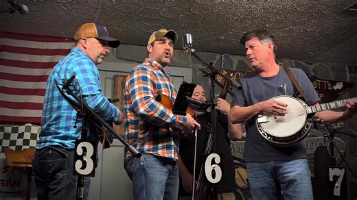 Stepping Stone 501 Central w/Stephen Hudson At Historic Everett’s Music Barn 4055 Stonecypher Rd Suwanee GA Sat Jan 3rd ‘26 Video by Jack Poston Sound by Tommy Everett | Everetts Music Barn