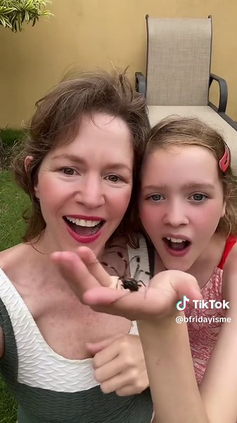 We had an amazing surprise visitor! #spiders #costaricatravel #goldenorbweaver #motherdaughtertravel #