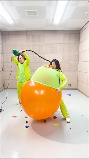 【切り抜き】巨大風船を服の中に入れて割れるまで膨らませてみた結果バルーンポップレースまとめ Balloon Pop Race compilation 2025 #balloonpop #balloon