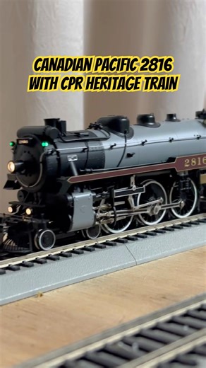 CPR 2816 w/Heritage Train #modeltrains #steamtrain #hoscale #miniature