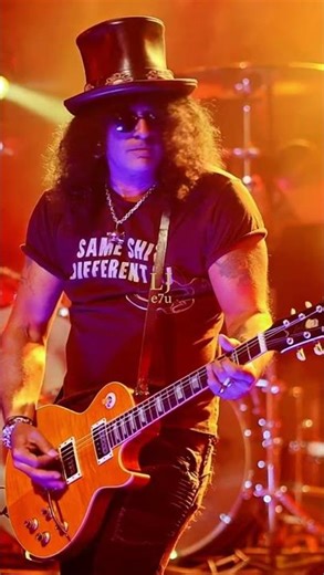 Slash Shreds the Golden Gods 2012! ⚡🔥 #Slash #GoldenGods #RockLegend