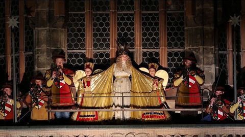 Gedicht vom Christkind: Nürnberger Christkindlesmarkt ist eröffnet