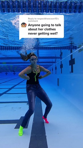 Replying to @respecttheocean15 are my cloth dry 👖🤡 ? #pool #jeans #underwater