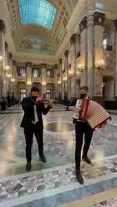 Himno Nacional Uruguayo 🇺🇾 ¡¡El más hermoso del mundo!! ❤️ Piero y Horacio 🎻🪗 | Horacio Arbiza