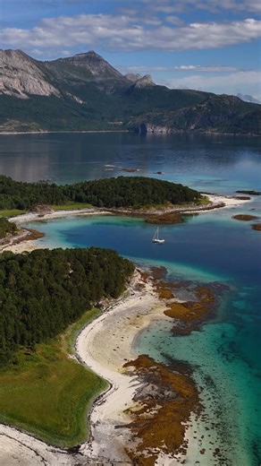 🇬🇧⛵Florence |SAILING the WORLD on Instagram: "NEW VIDEO OUT NOW! Sailing Florence episode 223. #sailingaroundtheworld #sailingadventure #sailtheworld #boatlife #arcticsailing"