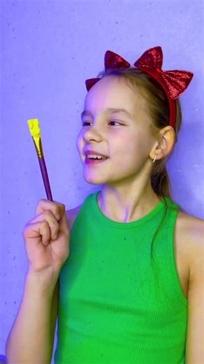 Giraffe Feet Creations: A Fun Art Adventure!