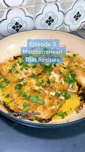 Easy Mediterranean Diet Recipes! 15-Minute Baked Cod with a lemony sauce🙌 The best Mediterranean Diet fish dinner! #mediterraneandiet #mediterraneandietrecipes #bakedcodrecipe #bakedcod