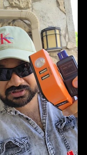 jump starting car with portable jump starter battery, dead car battery quick recharge, Ford Mustang