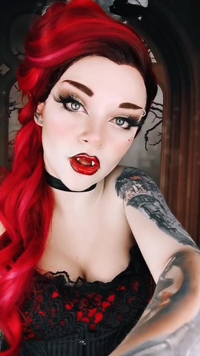 Favorite Vampire Characters: Pam from True Blood