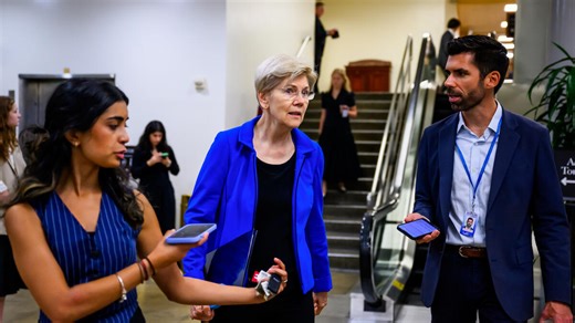 Elizabeth Warren Falls On Senate Floor During Vote