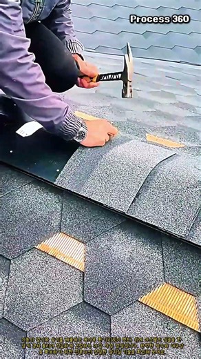 아스팔트 슁글을 활용한 지붕 용마루 마감 공정 #worker #process #roofing #shingles #construction