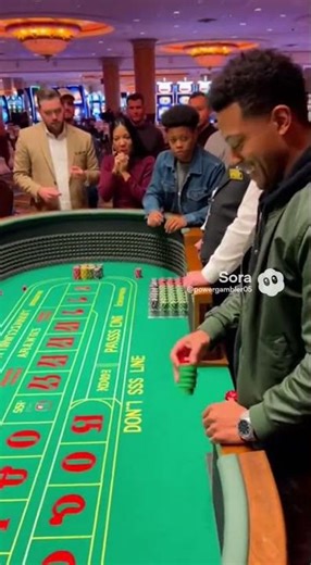 Guy wins with craps system #funny #casino