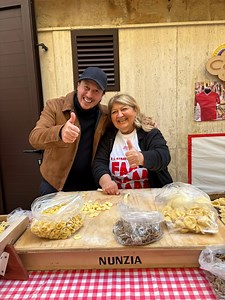 315K views · 3.5K reactions | Nunzia ogni promessa è debito… ❤️Bari stiamo arrivando  Non vedo l’ora di scrivere un altro capitolo di questa fantastica storia  Ps. Ora che è davvero ufficiale potete iniziare a taggare tutti | All'Antico Vinaio | Facebook