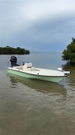 Beavertail Skiffs 18’ Air - Walk Around 🚧 BUILD HIGHLIGHTS 🚧 Color - Kiwi Squeeze Yamaha 115 SHO Bobs Machine Shop 6” Jack Plate Bennet Trim Tabs Simrad NSS9 evo3s Edson Comfort Grip Wheel Beach Sand Seadek PowerPux Trolling Motor Mount Minn Kota Riptide PowerDrive Abyss Lithium Battery - AND MORE - #beavertailskiffs #btskiffslifeisgood #yamahaoutboards | Beavertail Skiffs