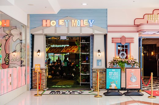 Holey Moley Golf Club Westfield Mt Gravatt | Must Do Brisbane