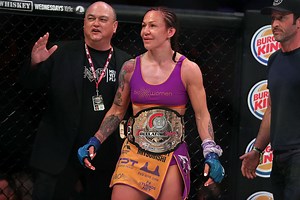 MMA fighter Cris Cyborg wants fight against Ronda Rousey in WWE