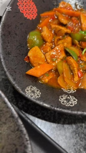 ✨ 𝐘𝐞𝐬𝐭𝐞𝐫𝐝𝐚𝐲’𝐬 𝐤𝐢𝐭𝐜𝐡𝐞𝐧 𝐦𝐚𝐠𝐢𝐜, 𝐬𝐞𝐫𝐯𝐞𝐝 𝐟𝐫𝐞𝐬𝐡 𝐭𝐨𝐝𝐚𝐲! 🍽️ From sizzling pans to plated perfection — here’s a taste of the meals our team crafted with love. Which dish would you try first? 😍👇 #TheMarketRestaurant #FreshAndDelicious #FoodLovers #TasteTheMarket #MaseruEats #FoodieHeaven | The Market