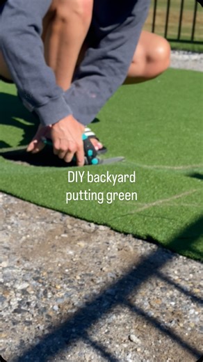 Caitlin | DIY & Woodworking | Artificial turf putting green, how to install yourself! ✨ Comment GOLF and I’ll send you a dm with materials used ⛳️... | Instagram