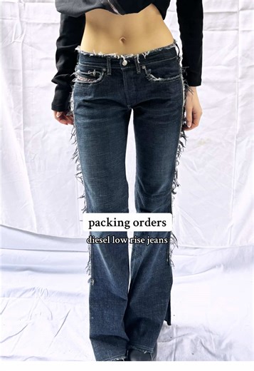 vintage diesel jeans are the best!! #2000s #lowrisedenim #diesel #fashiontiktok #fashion