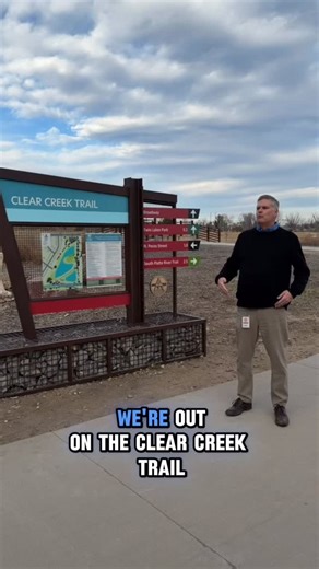Which way to the South Platte River Trail? 🤔 We’re glad you asked! Check in with our Director as he explains how you can use our new trail signs to explore all our parks and open spaces! 🥾🚲 | Adams County Parks