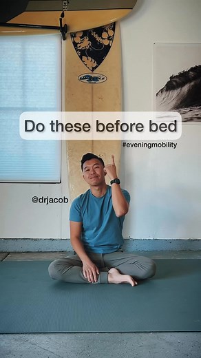Pick a routine that works for you and stick to it for a week. These shouldn’t take forever, but see what it does to your sleeping patterns. Need more ideas? Become a Mobility Mamba (link)🧡. #backpain