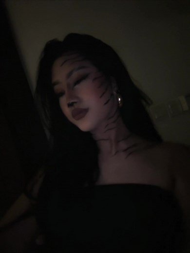 Expert Glowy Make Up Tutorial for Beginners with Myesha