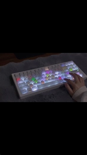 Zornher on Instagram: "Colors dance on the white keyboard, Mewtwo is so cool!!!😎🤍⌨️🎨 #fyp #foryoupage #keyboard #fypシ #mechanicalkeyboard #customkeyboard #zornher #dance #asmr #cool #gaming #trend #viral"