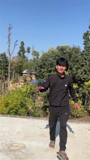 jhapai aaya magarni🙂💋 #vairal tik tok dance video #surkhetmuser🇳🇵