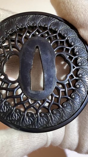 25K views · 1.2K reactions | Ancient sword guard unsigned: Bushū-Itō School (武州伊藤派). Size: 7.54 cm x 7.14 cm Thickness at rim: 0.4 cm Weight: 122 gr Period: mid Edo. With a N.B.T.H.K. Tokubestu Hozon Tōsōgu Certification. In kiri box + elegant vintage wooden box + silk cover. *We also know that in this school the tetsu ji (iron plate) is the most common, and rarely, they were made also tsuba in shakudō (A rare one). | Japanese Art | Facebook