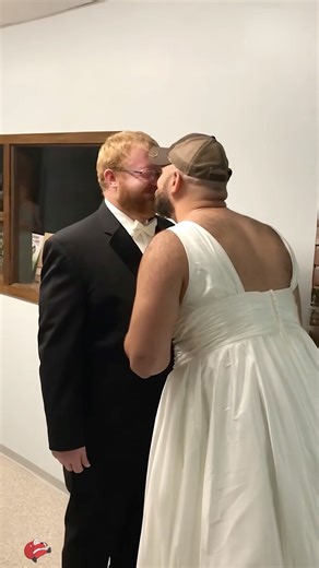 Pretending to be a bride to prank the groom 🥰 #wedding #cute #prank #funny #youtube