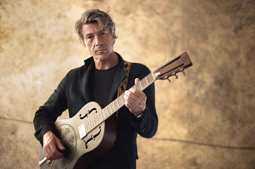 Luke Winslow-King Announces New Album 'Coast of Light,' Shares New Single "Dangerous Blues" - Glide Magazine