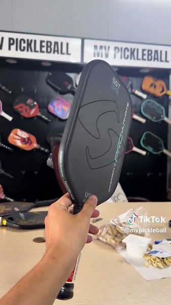 Ultimate Guide to Pickleball Rackets