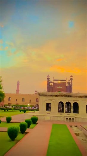 Most beautiful view of Badshahi masjid Shahi Qila ❤️💯 | Beautiful Lahore