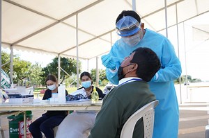 Covid-19 en Santa Cruz: Aumentarán personal para toma de muestras