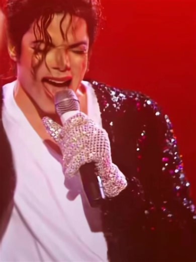 Michael Jackson's Beautiful Dance Moves