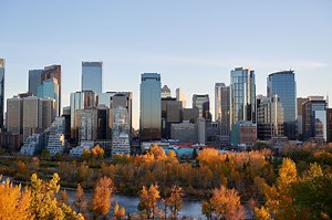 8 trails in Calgary for the BEST fall walks | Daily Hive Calgary | Lifestyle