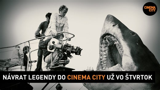 🦈 Najväčší filmový predátor všetkých čias sa vracia! Presne 50 rokov po premiére sa na veľké plátna vracia legendárny thriller ČEĽUSTE od Stevena Spielberga. 🎬 Veľký žralok, malé prímorské mestečko Amity a trojica mužov, ktorí sa mu rozhodnú postaviť. 🍿 Nadčasový blockbuster ČEĽUSTE v #CinemaCity už 28. AUGUSTA! Lístky práve v predaji 👉 bit.ly/CELUSTE_CINEMA_CITY_SK | Cinema City Slovensko