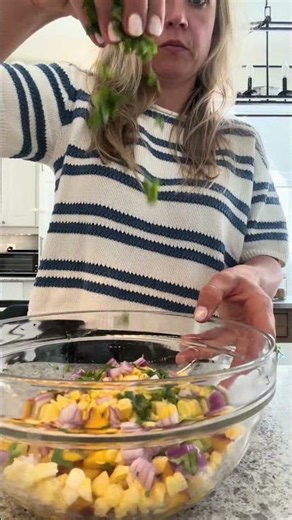 Fresh Peach Salsa