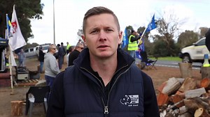 36K views · 464 reactions | After 20 months of negotiations, 1600 Alcoa workers have gone on indefinite strike to protect what they already have. They aren't asking for anything more, just to keep their current conditions and for job security. Alcoa, the ball's in your court. Bring a decent offer to the table so these guys can get back to work and do what they do best. Share your message of solidarity in the comments ✊ | AWU - Australian Workers' Union | Facebook