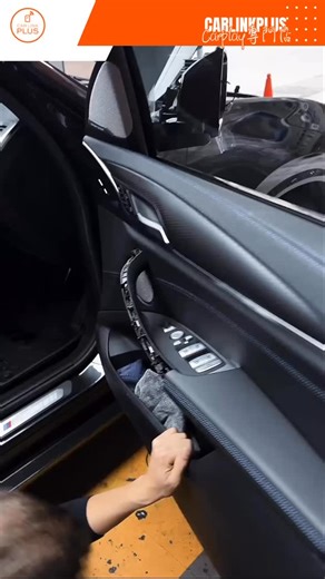 #carlinkplus #carplay #carplayhk #ix3 #360camera #bmw #深水埗 BMW IX3 原廠360環景輔助系統加裝 本公司已為多部ix3車主安裝原廠360 surround view system. 我們用的所有配件均為原廠供應。 有興趣可以睇下以下兩條片： 1️⃣原廠360安裝後演示（ix3 2022） https://youtu.be/bDauFGfNp8Y?si=UNLI7wUNpCZxHqK_ 2️⃣ 安裝360後的自動泊車演示 https://youtube.com/shorts/wVMKPs1l6-o?feature=share 3️⃣原廠360安裝後演示 （ix3 2023） https://youtu.be/wXndJKj5BRg -———————————————— 💭 想預約或了解可隨時 PM 或 WhatsAPP 我哋！ 📱 https://wa.me/85252035109 💻 http://carlinkplus.com 📺 https://youtube.com/@carlinkplus FB https: