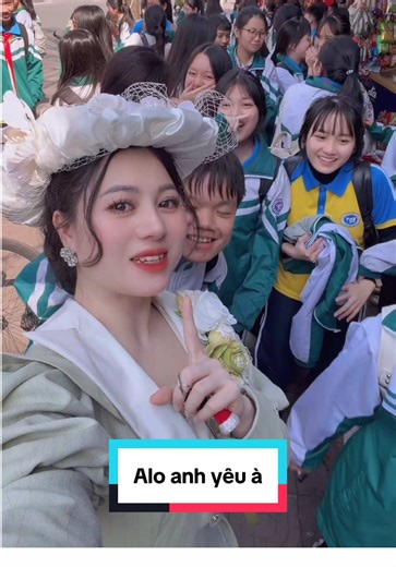 Alo Anh Yêu À: Bài Hát Thịnh Hành Gần Đây