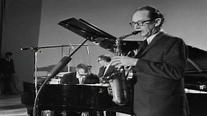 22K views · 562 reactions | Autor de más de 250 piezas, Dave Brubeck fue un jazzista legendario que alcanzó un éxito fenomenal con The Dave Brubeck Quartet. Deléitate con sus interpretaciones en «Íconos del jazz» y con esta playlist: https://bit.ly/4onB5EM Lunes 1 de diciembre, 19:30 h. Sábado 6 de diciembre, 23:30 h. | TVUNAM | Facebook