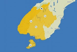 'One last gasp': Wild weather bearing down on South