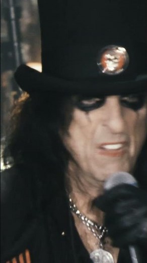 Alice Cooper performs 'Feed My Frankenstein' live at Hellfest (2022) #alicecooper #live #concert